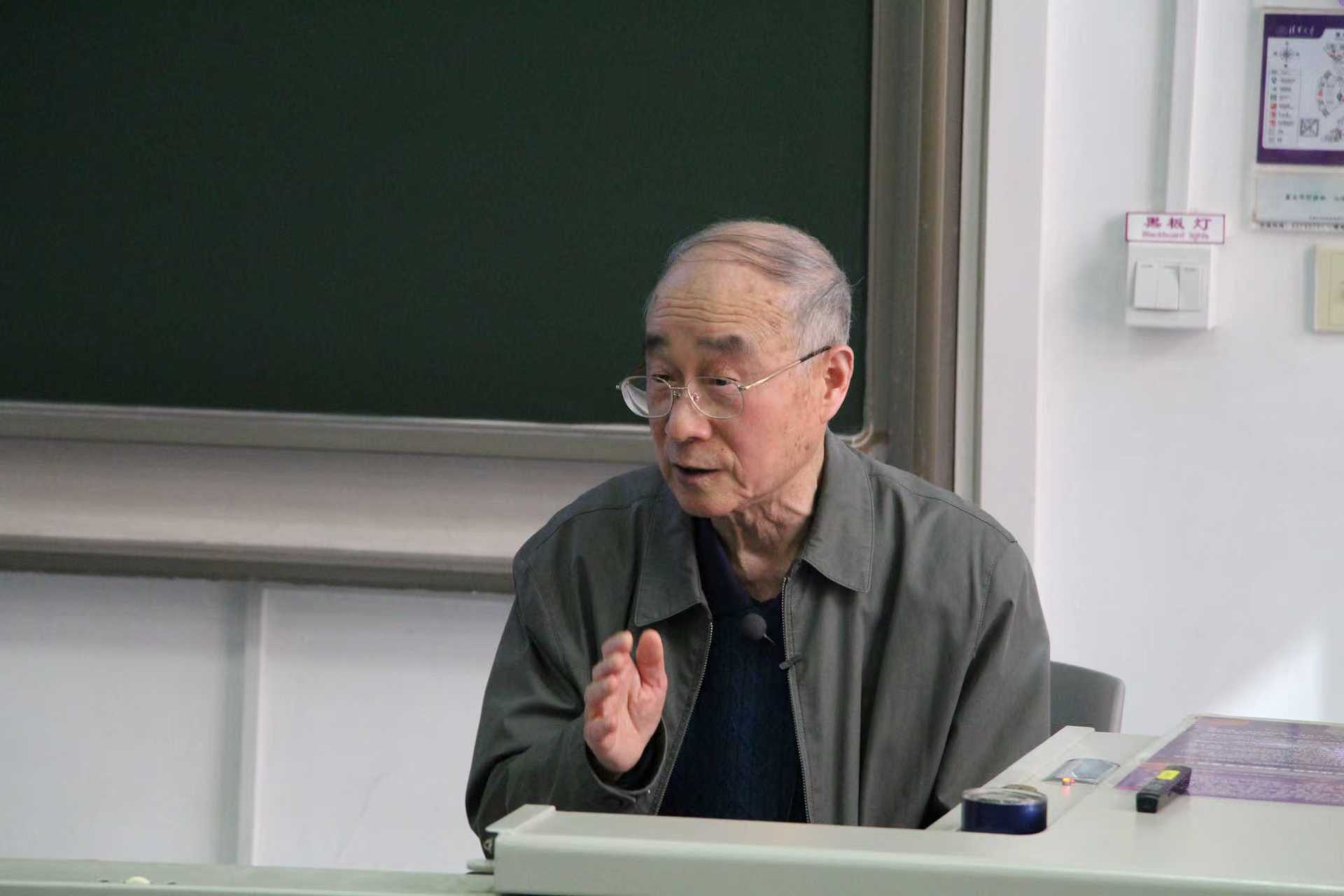 20260507-北京大学博雅讲席教授钱乘旦做客新人文讲座 阐释世界大国崛起的历史变迁-黄鑫-主讲人钱乘旦.jpg